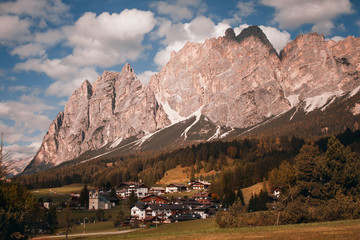 dolomiti mountains valley