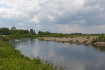 Fototapeta na wymiar Spring river