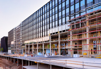 Development and construction of modern business center