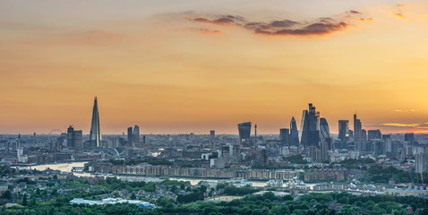 Naklejka premium London skyline at cloudy day including Tower Bridge and skyscrapers