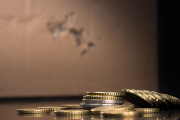 Geldmünzen und Paketschaden - Paketkosten im Onlinehandel
