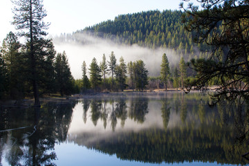 Fototapeta premium Morning Fog on Reservoir