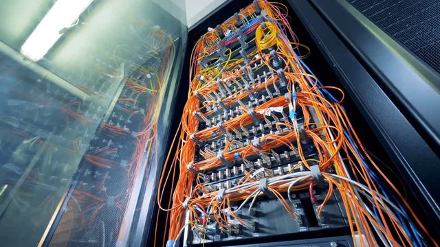 Multicolour cables linking servers in a datacenter