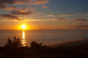 Fototapeta na wymiar Sunset on the Atlantic Ocean in Portugal