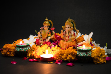 God Laxmi Ganesh statue Diwali Festival