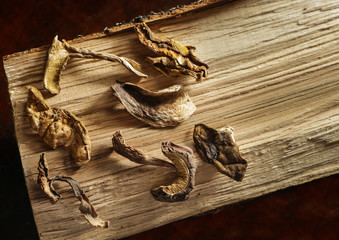 Dried mushrooms composition