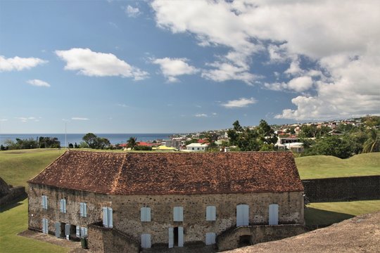 Guadeloupe, b&acirc;timent principal du fort Delgres &agrave; Basse Terre