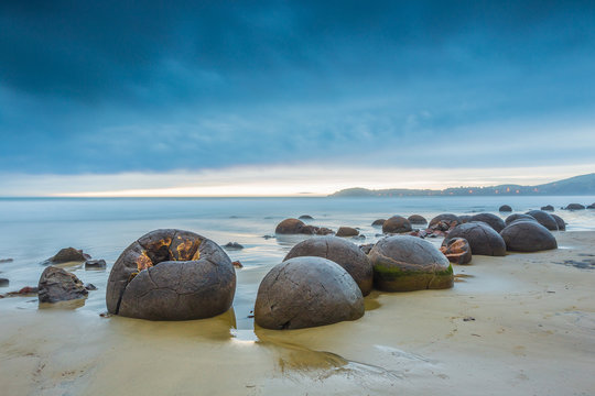 Moeraki Boulders. Oamaru New Zealand