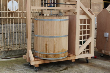 cuve a vin en bois