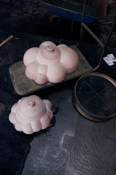 Modell einer Gussform f&uuml;r Bronzeguss in Gie&szlig;erei Werkstatt