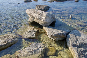 Нагромождение камней на Каспии