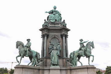 Obraz premium Empress Maria Theresia monument in Vienna, Austria