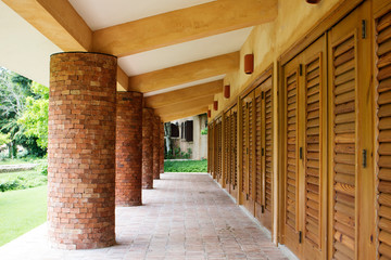 Modern corridor with columns - 238628672