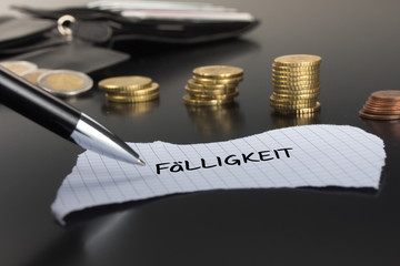 Fälligkeit auf einem Zettel