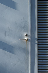 古いスチールドア