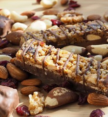 초코바와 견과류 