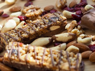 초코바와 견과류 