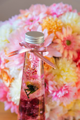 ハーバリウムと花束