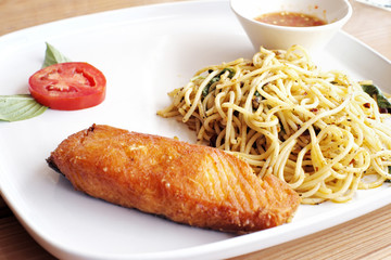 Spaghetti and salmon