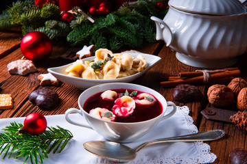 Christmas beetroot soup- borscht with small dumplings - obrazy, fototapety, plakaty