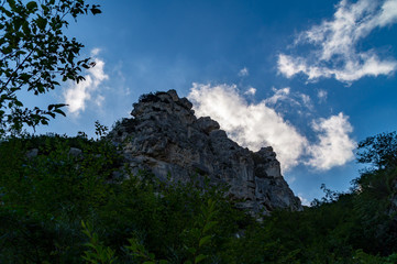 Montagna vista dal sentiero che va da val d'abisso al monte nerone