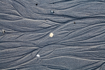 Sandlinien am Strand