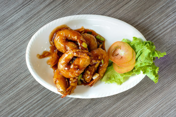 fried shrimp with chili sauce