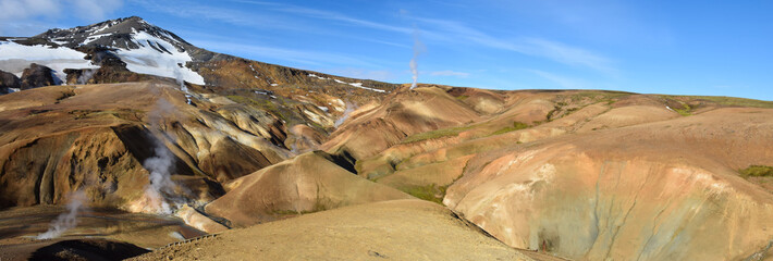 Kerlingarfj&ouml;ll &ldquo;The old woman's mountains &rdquo;,
visited in the middle of September, just before the first snowfalls.
