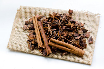 Cinnamon sticks and anise stars