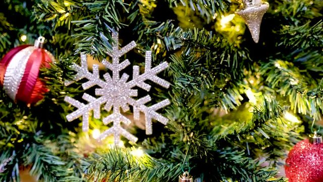 Holiday Christmas Tree in 4K