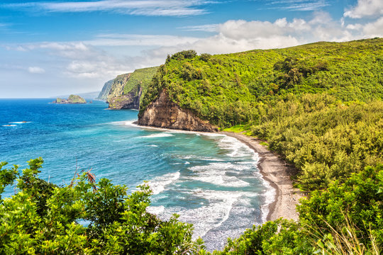 Panoramia View over Pololu Valley