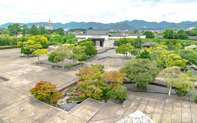 赤穂城 本丸跡と庭園風景