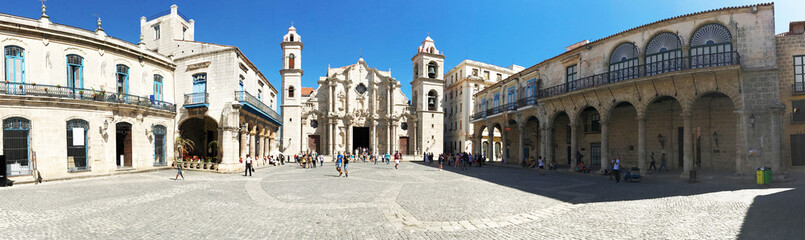 Fototapeta na wymiar Hanava Cuba Plaza de la Cathedral
