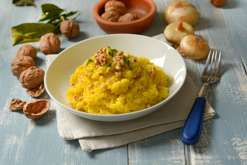 risotto with saffron and walnuts