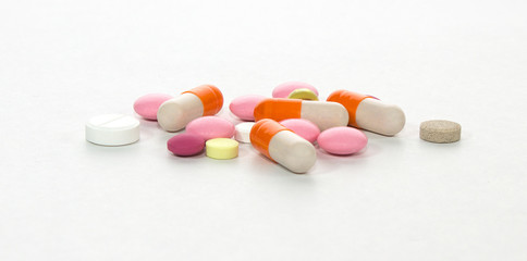 Obraz na płótnie Canvas pill capsule medicine cure