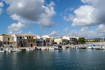 Fototapeta na wymiar Mediterranean village