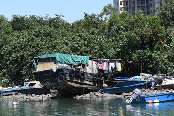 boats on the river Hong Kong Junk