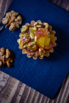 Full tray of delicious peanuts cakes, huney an pineapple mint