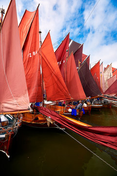 Zeesboot Regatta im Saaler Bodden