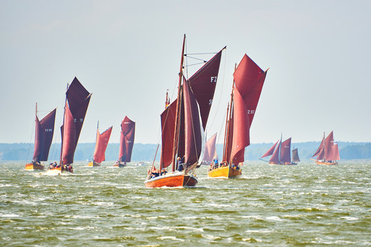 Zeesboot Regatta im Saaler Bodden