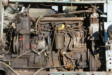 Tractor engine old