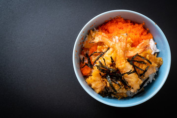 shrimps tempura rice bowl with shrimp egg and seaweed