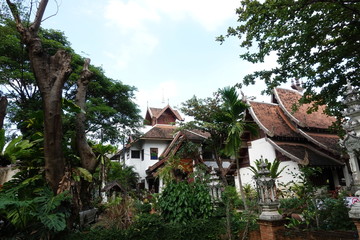 Fototapeta na wymiar Outdoor temple garden Thailand