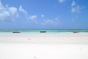 Strand mit Dhow Sansibar