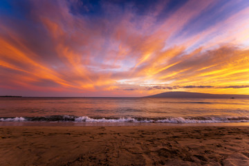 Fototapeta na wymiar Kaanapali Beach on Maui, Hawaii at Sunset