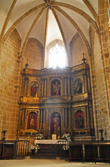 Fototapeta na wymiar Hondarribia, San Sebastian, Spain - APRIL 25 , 2011:interior of the Parish Church of Fuenterrabía