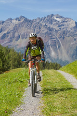 Obraz na płótnie Canvas Mountainbiketour im Horlachtal