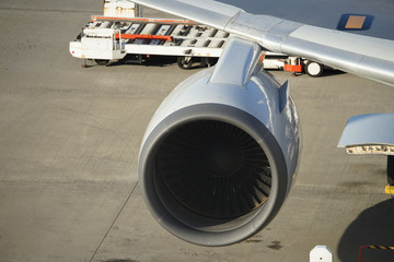 飛行機のイメージ（羽田空港）