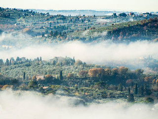 Obraz premium Italia, Firenze, la città con la nebbia.