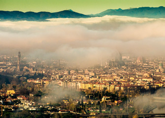Naklejka premium Italia, Firenze, la città con la nebbia.
